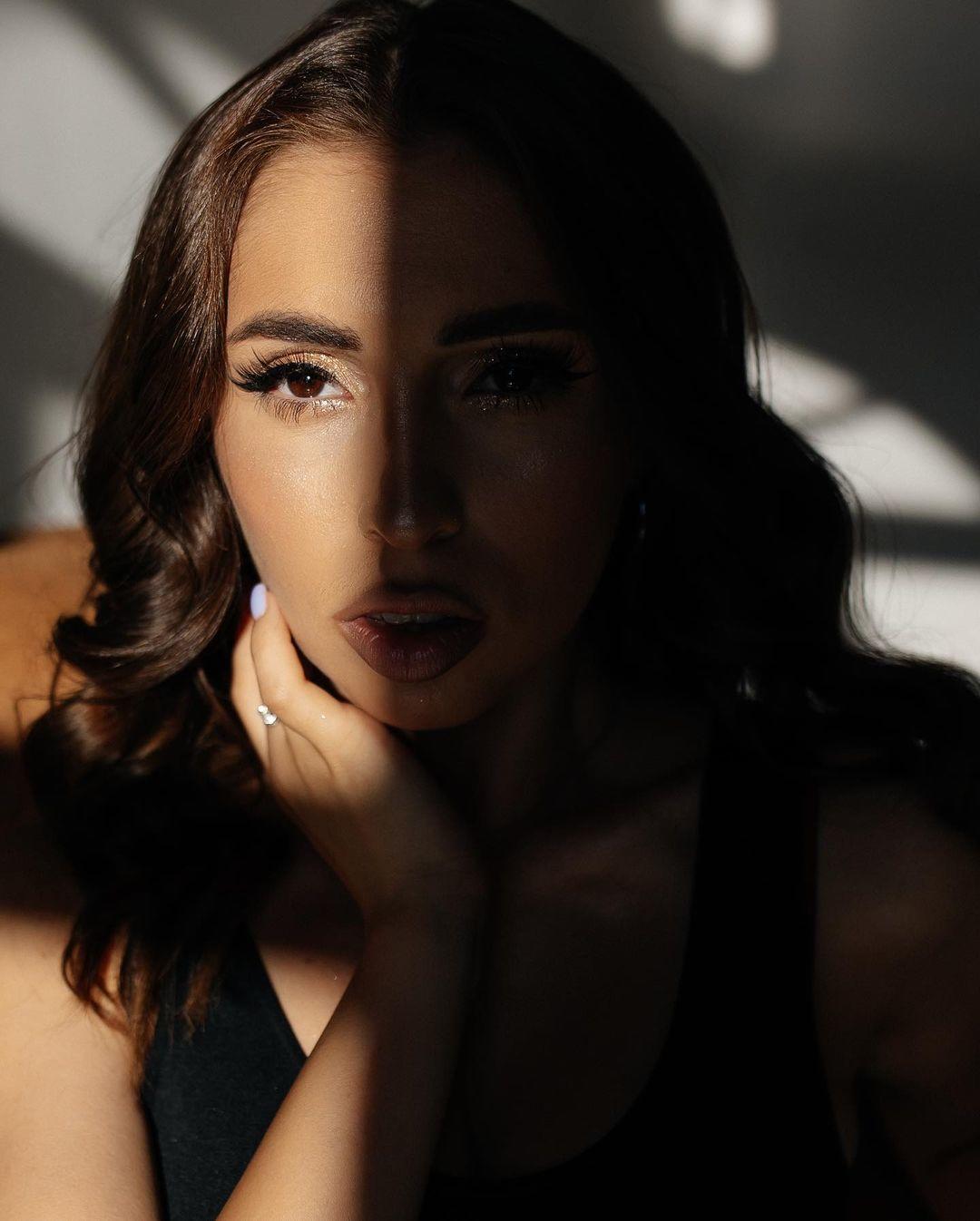 aisux Filtraciones Nude de OnlyFans 1
