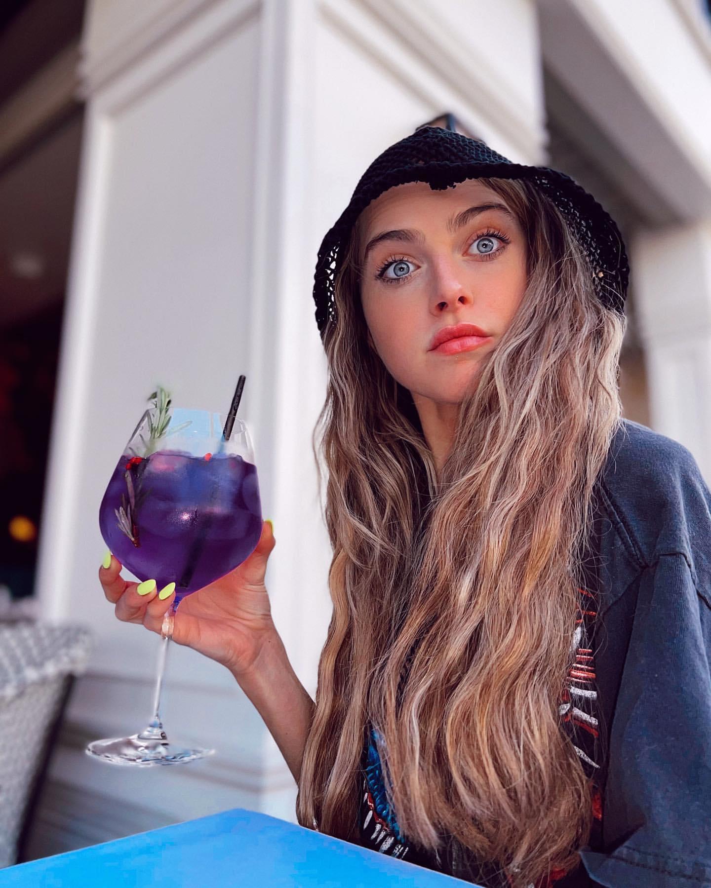 Filtraciones desnudas de Anne Winters / anna_winters en OnlyFans 1