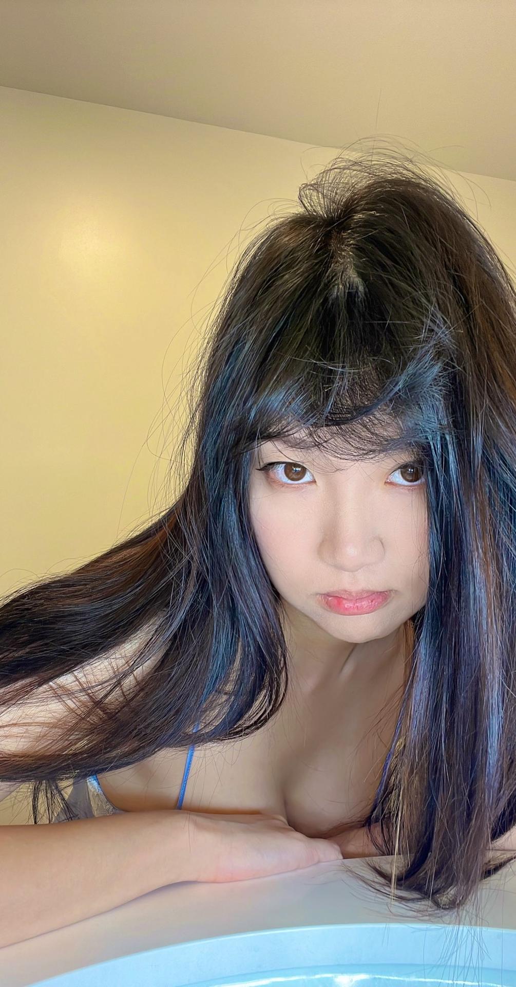 Filtraciones desnudas de AriaSaki / simplyjustaria en OnlyFans 1