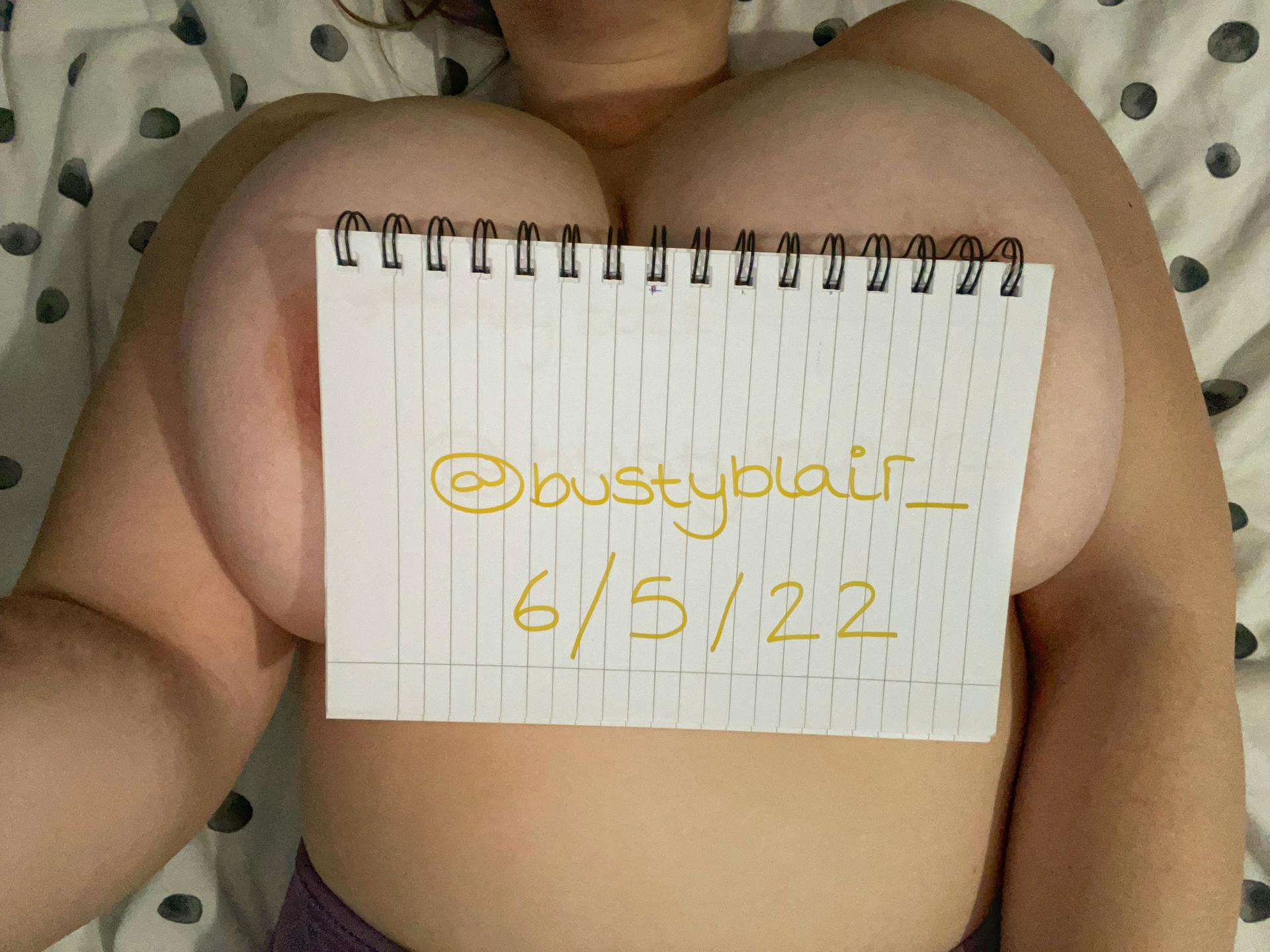 Blair W / bustyblairx Filtraciones Nude de OnlyFans 1
