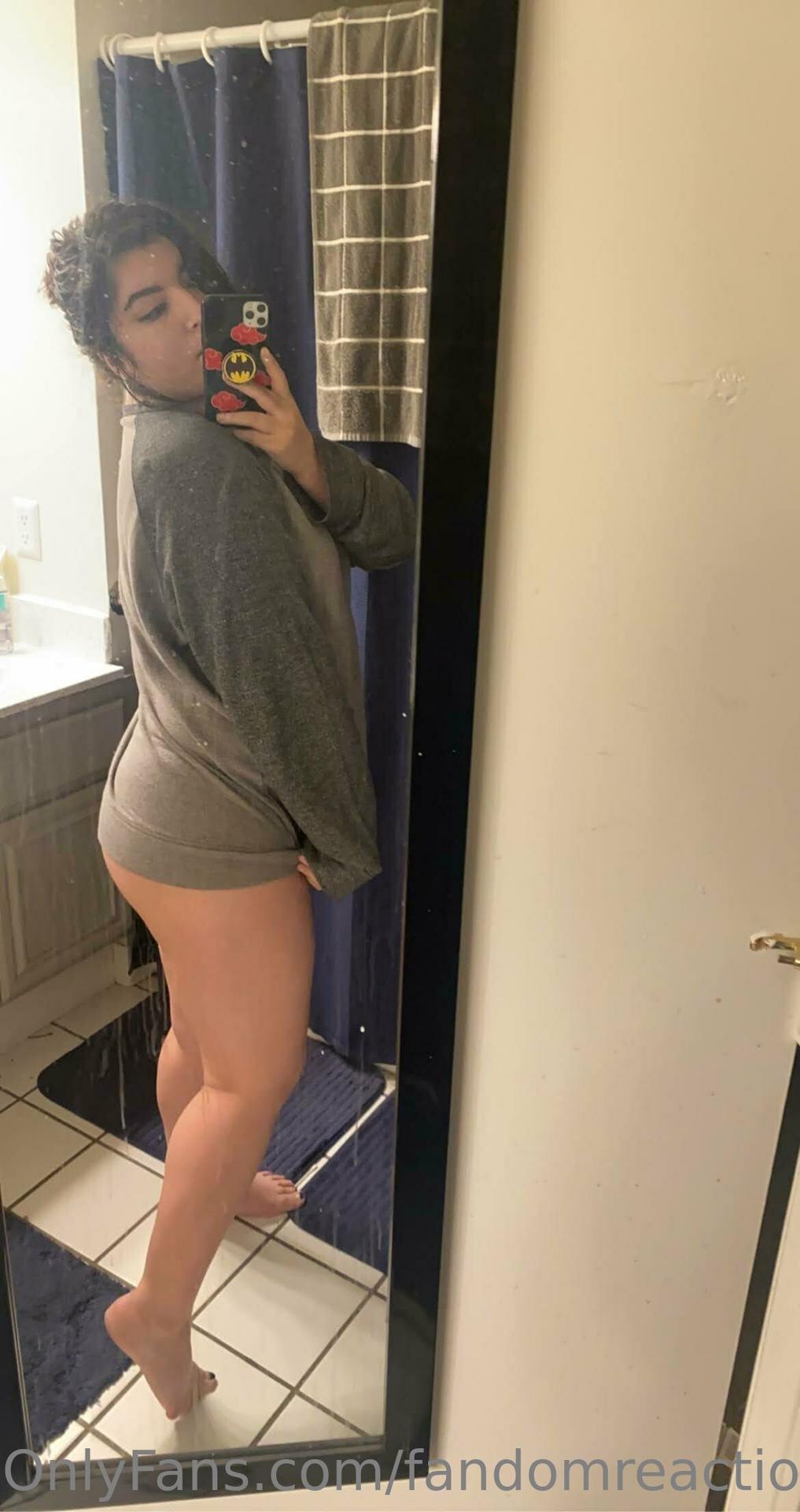 Filtraciones Nude de FandomReactions en OnlyFans 1