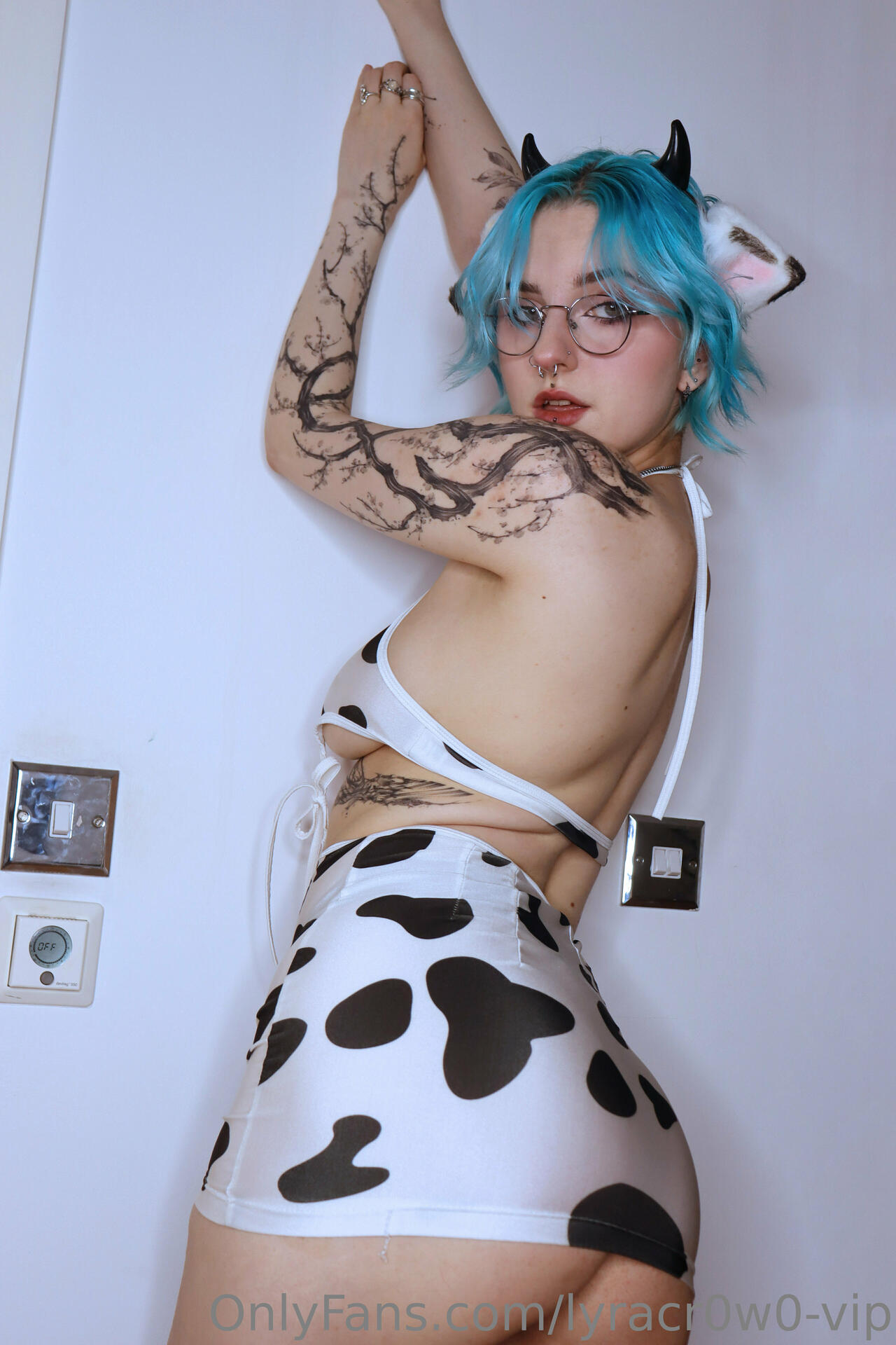 lyracr0w0 Filtraciones Nude de OnlyFans 1