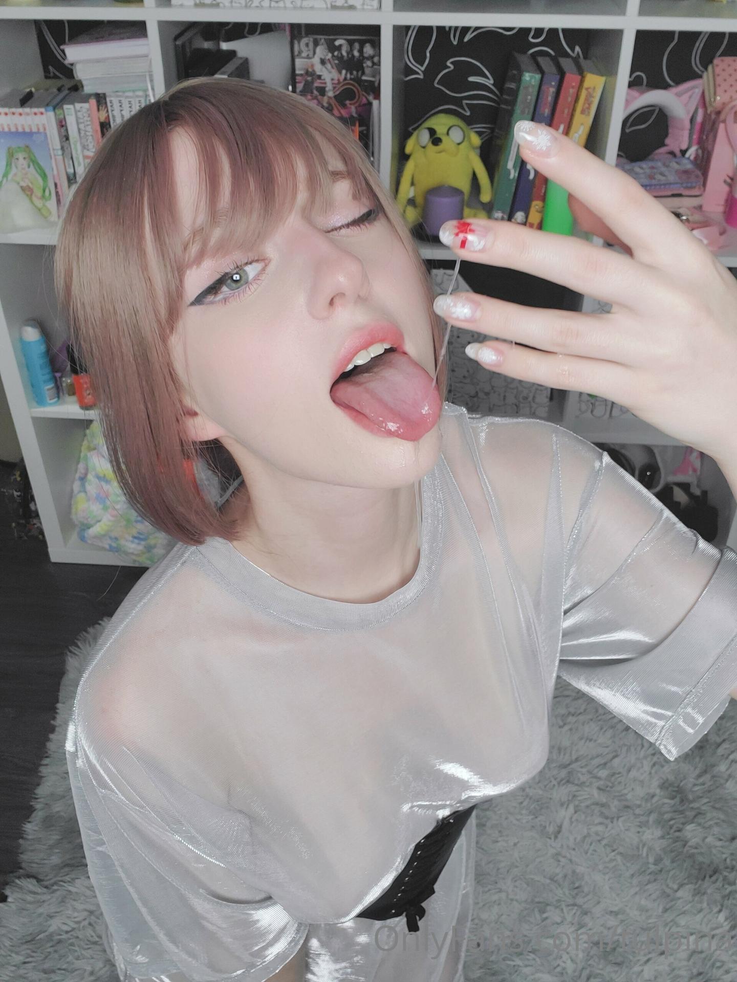 Filtraciones Desnudas de Tulpina en OnlyFans 1