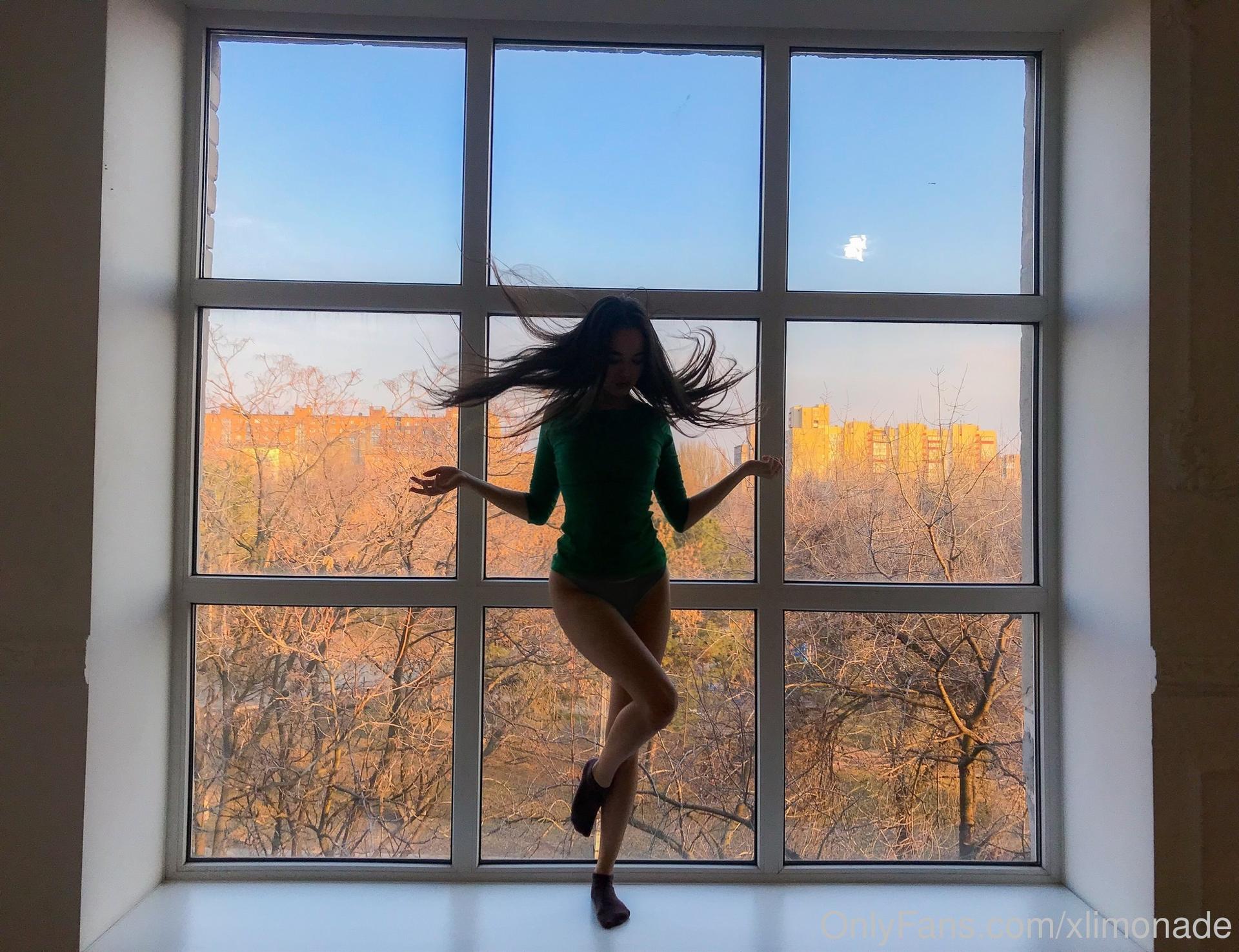 Anna Moon / Li Moon / xlimonade Filtraciones Nude de OnlyFans 1
