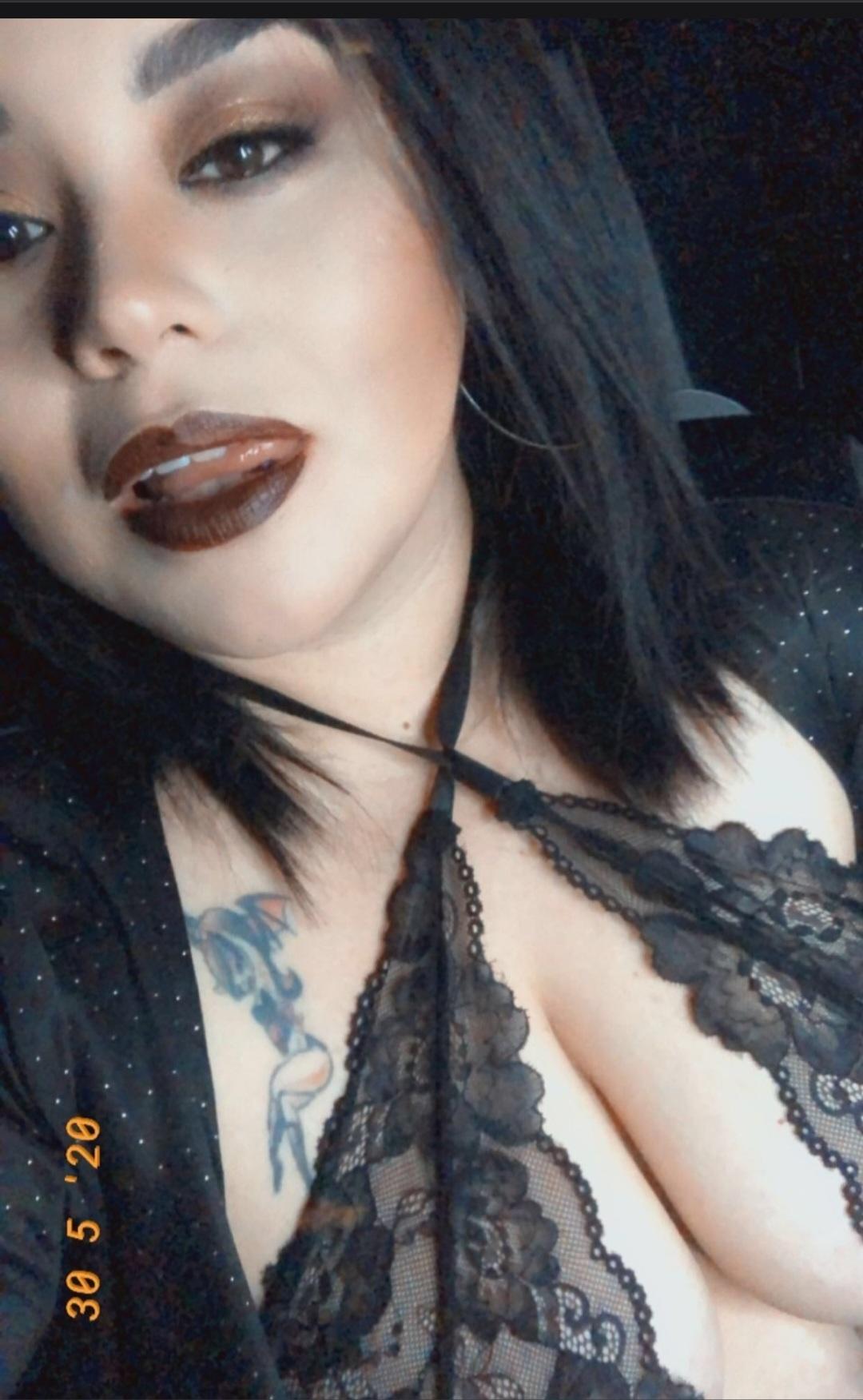Filtraciones desnudas de Xoxodolly en OnlyFans 1