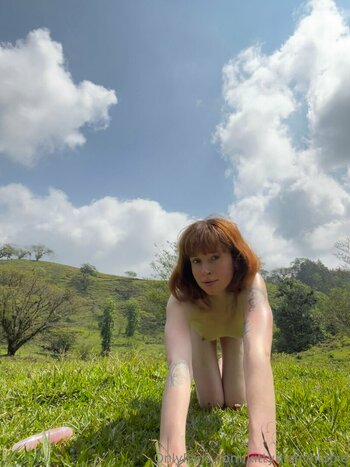 kittynippyhippie / littlenippyhippie Filtraciones Desnudas OnlyFans Foto 33