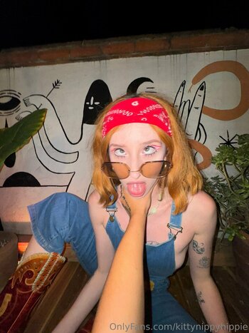 kittynippyhippie / littlenippyhippie Filtraciones Desnudas OnlyFans Foto 58