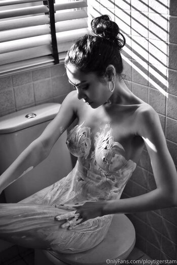 modelploycom Filtraciones Desnudas Foto 6