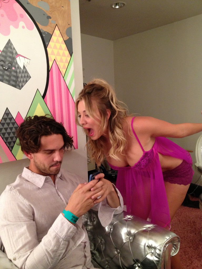 Kaley Cuoco Desnuda 06