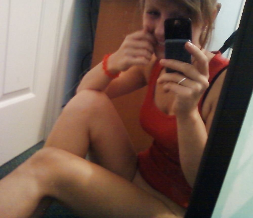 Melanie Laurent Naked 05