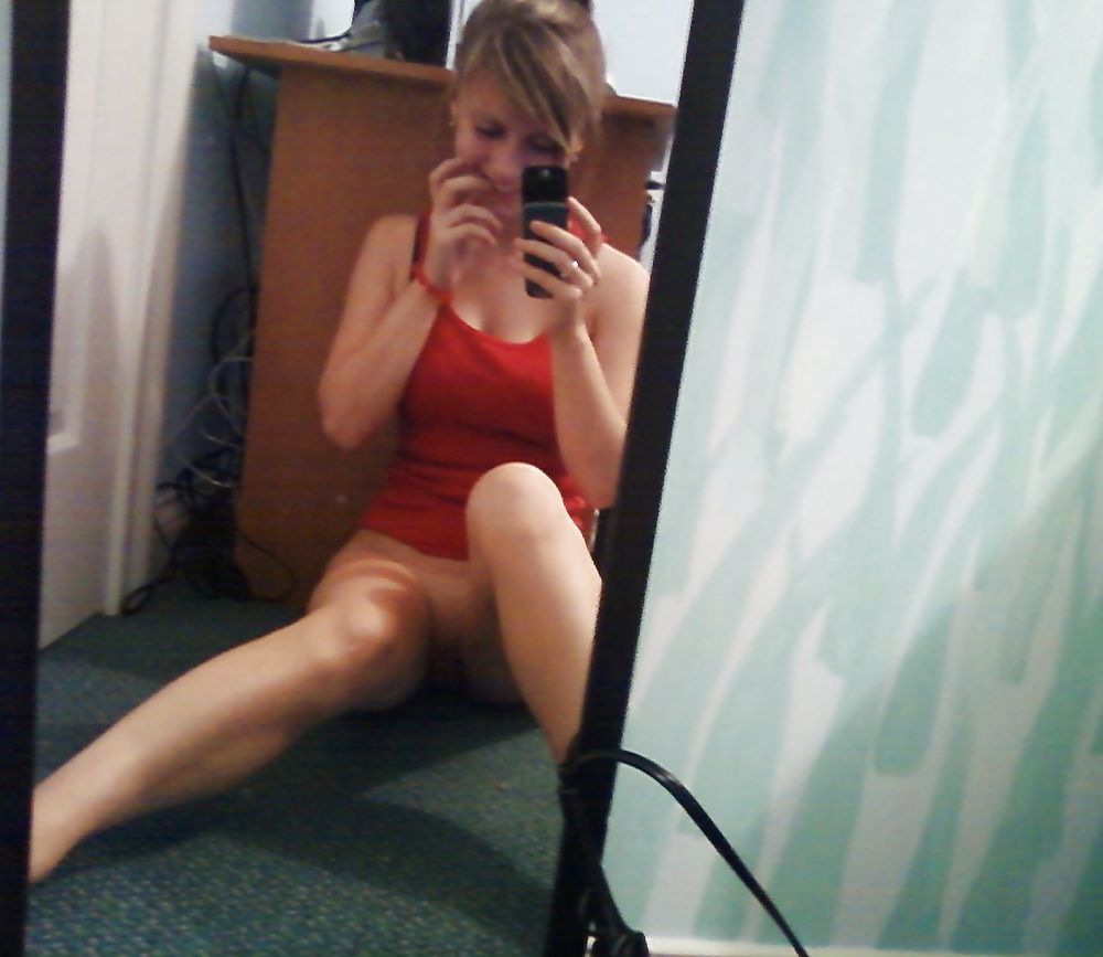 Melanie Laurent Naked 07