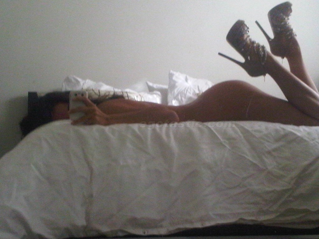 Leilani Dowding Desnuda 07