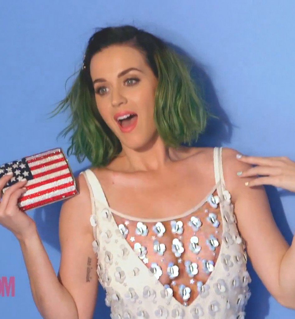 Pechos y pezones de Katy Perry 007