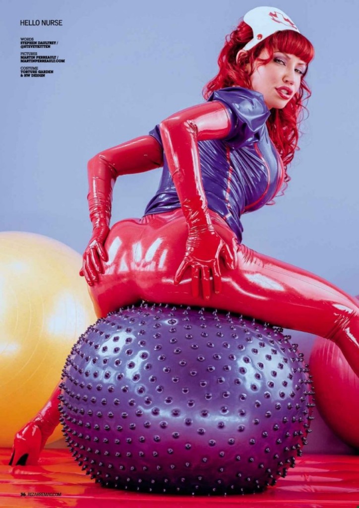 Bianca Beauchamp Topless en Bizarre 06