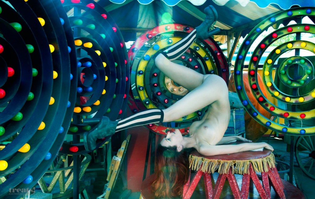 Lydia Hearst Desnuda 12