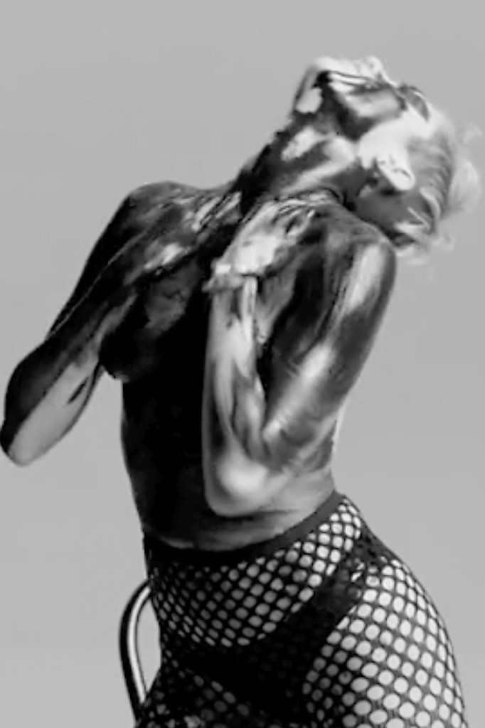 Miley Cyrus Sexy para el Festival de Pornografía 18