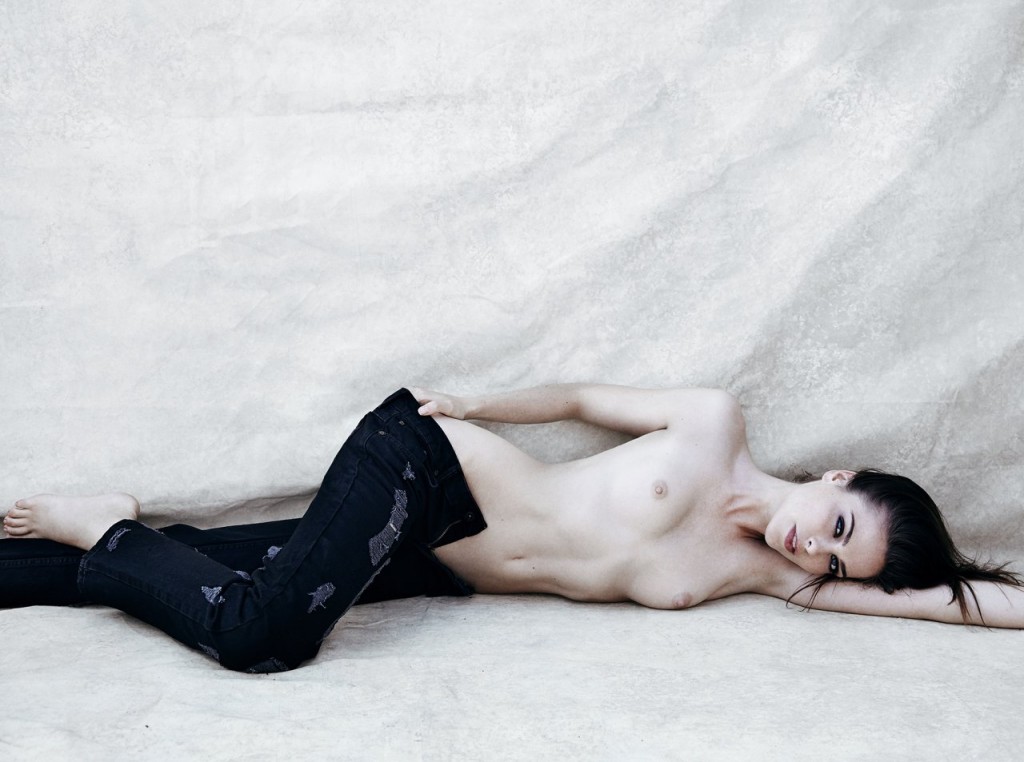 Maxine Schiff Naked 07
