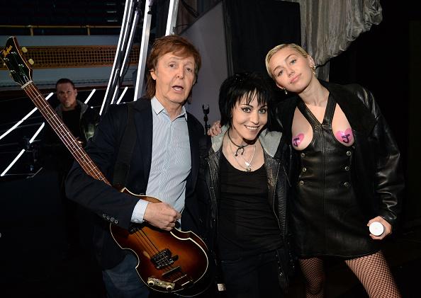 Miley-Cyrus-Topless-2