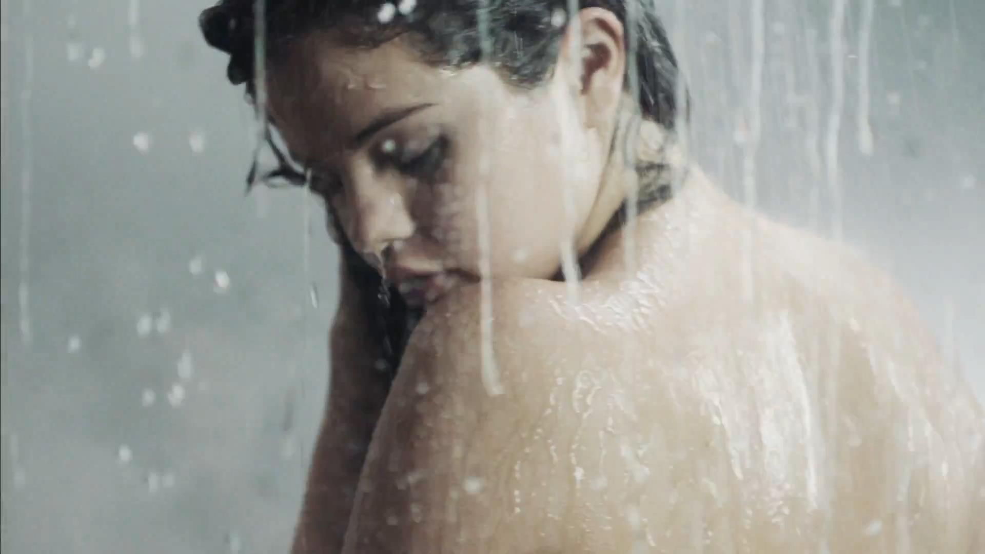 Selena-Gomez-Sexy-10