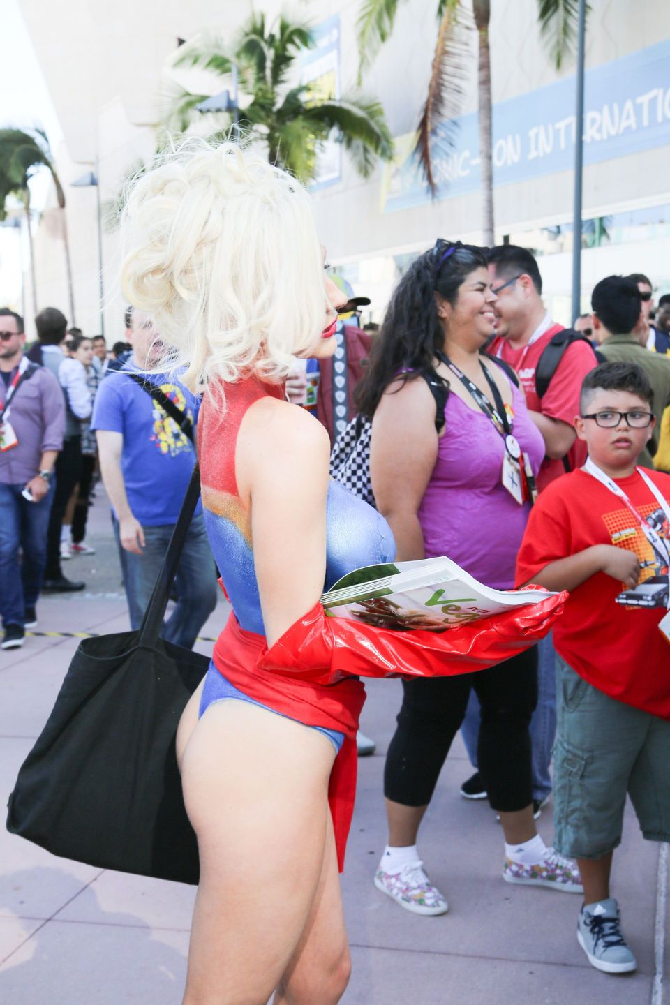 Courtney-Stodden-Body-Paint-4