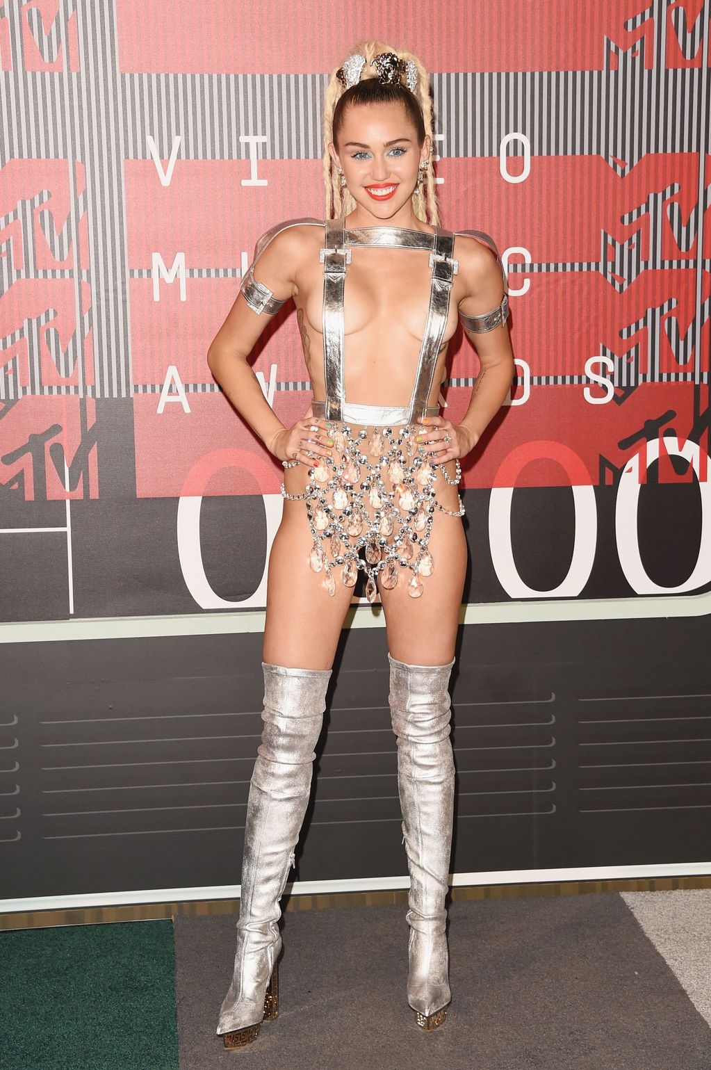 Miley-Cyrus-Sexy-101