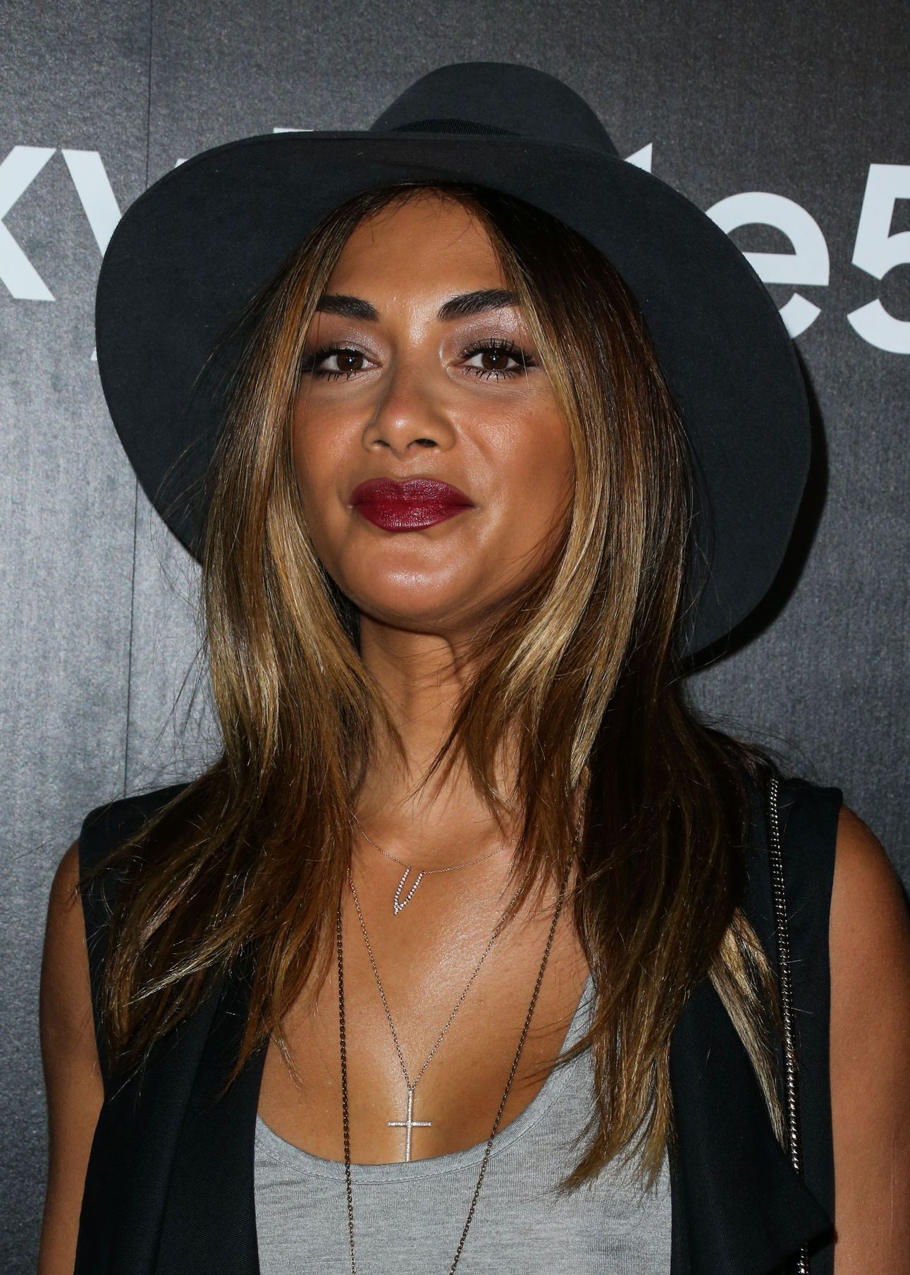 Nicole-Scherzinger-Braless-7