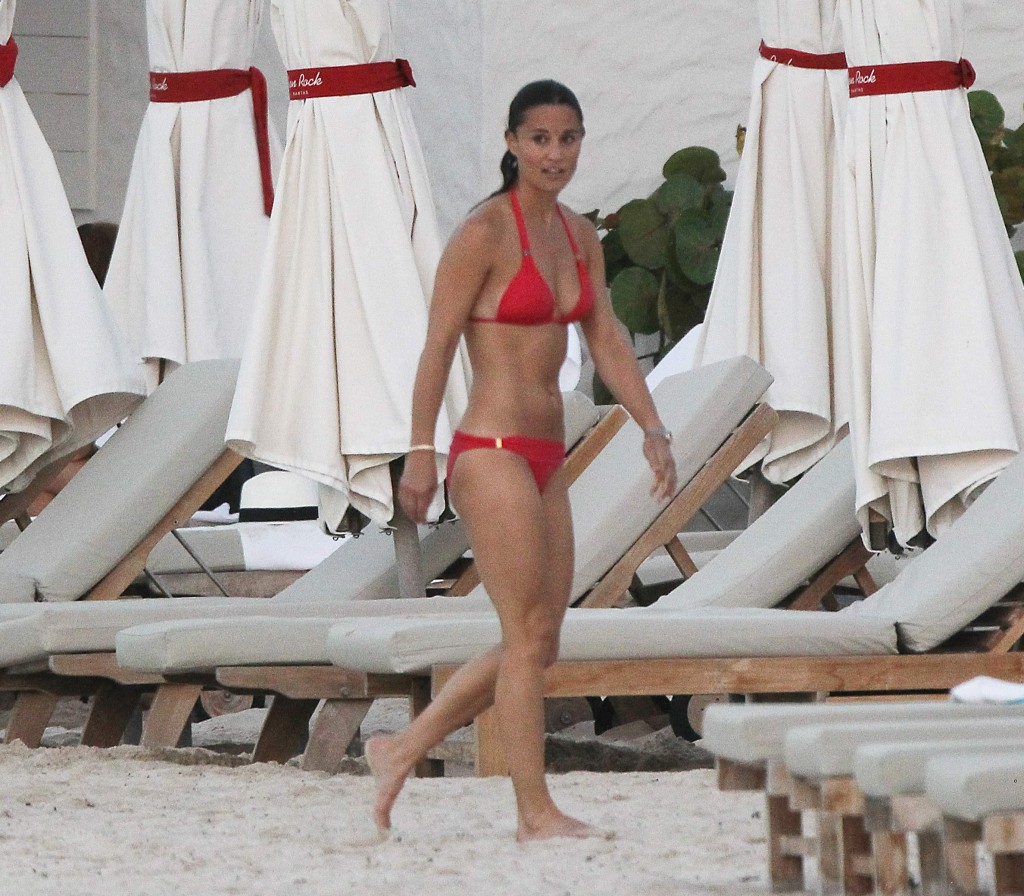 Pippa Middleton Bikini 14