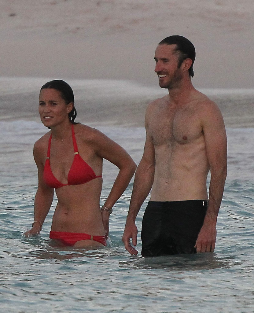 Pippa Middleton Bikini 18