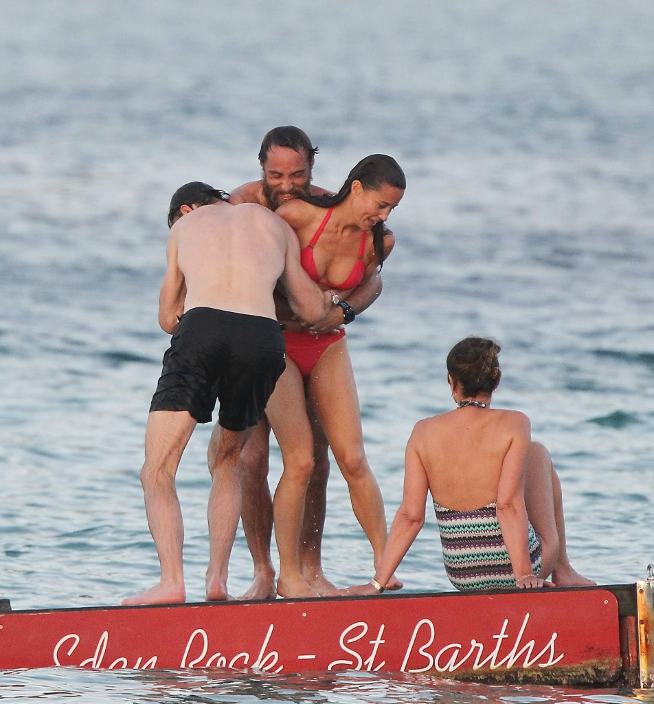 Pippa Middleton Bikini 39