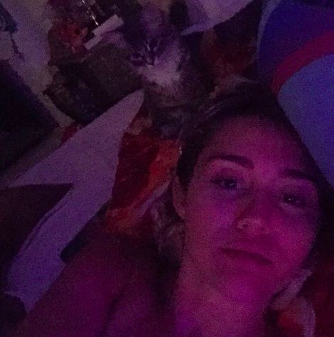 Miley-Cyrus-Sexy-3