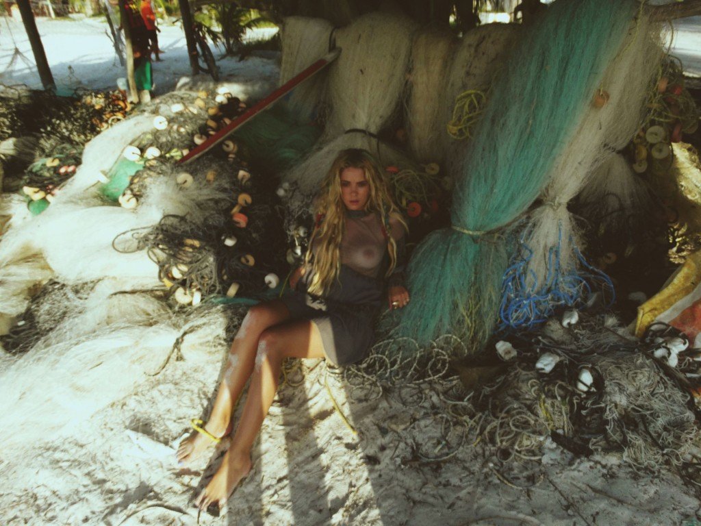 Ashley-Benson-Tits-1