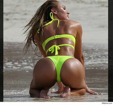 Candice-Swanepoel Sexy-Photos-5