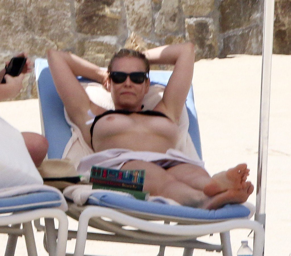 Chelsea Handler Topless 1