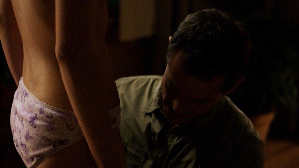 Emma Greenwell Nude 8