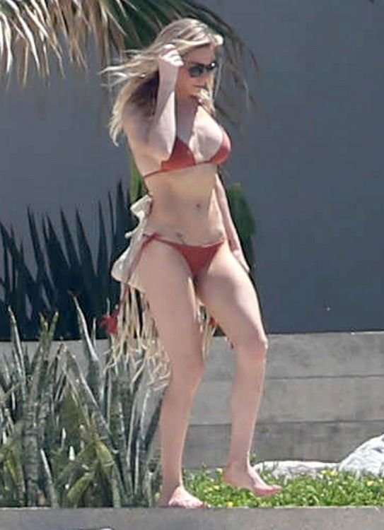 LeAnn Rimes en Bikini 4