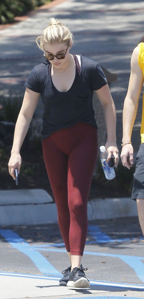 Chloe Moretz Camel Toe 2
