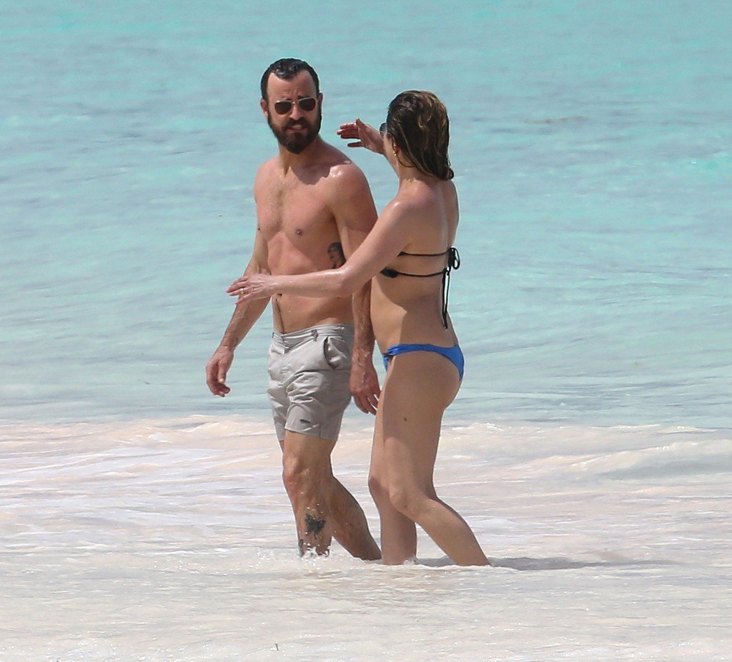 Jennifer Aniston in a Bikini 37