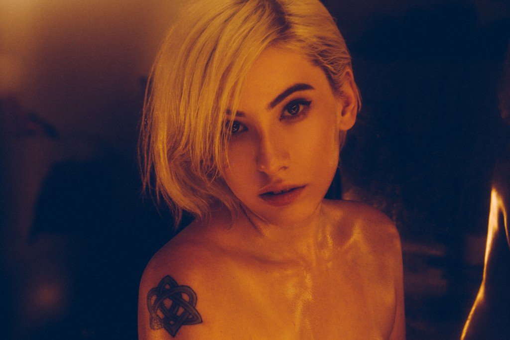 Gabriella Catherine Desnuda 4