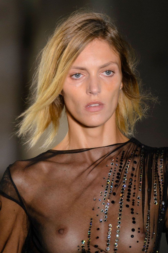 Anja Rubik See Through 1