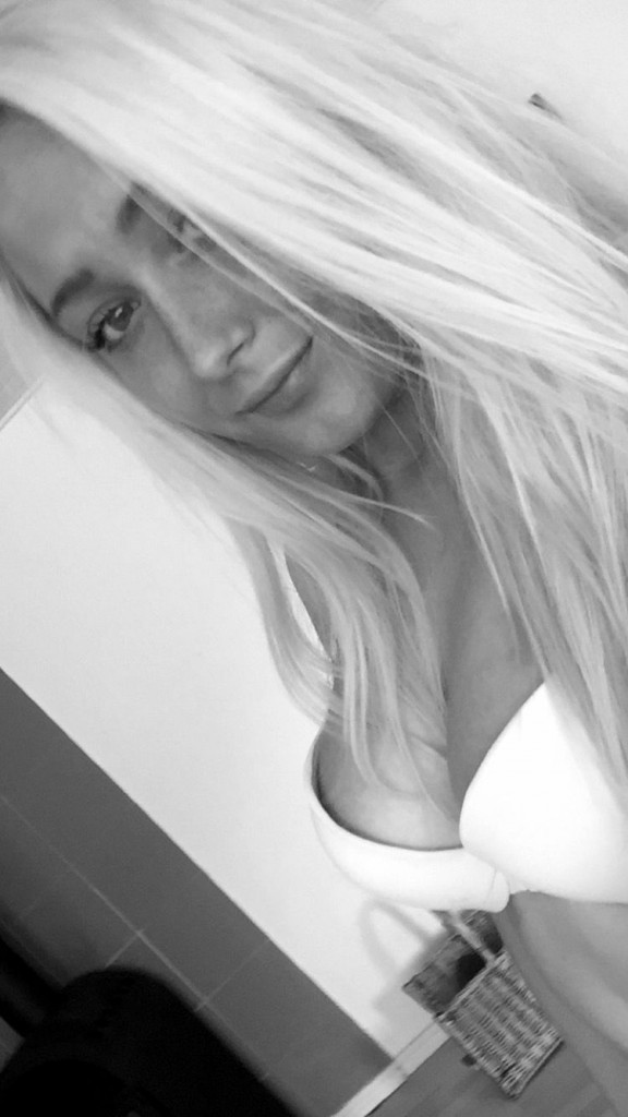Elise Harritz Hansen Leaked thefappening.so 43