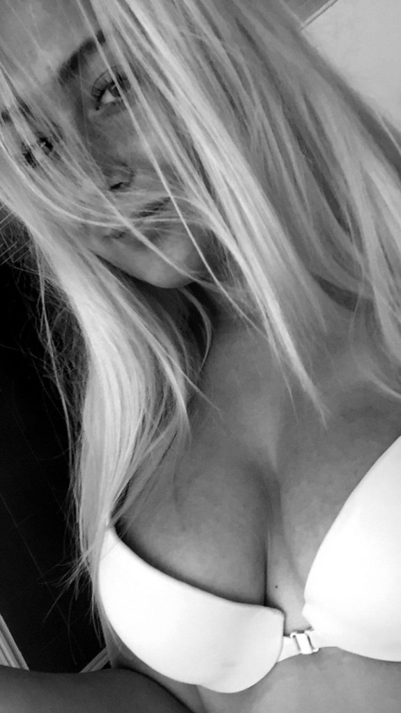 Elise Harritz Hansen Leaked thefappening.so 46