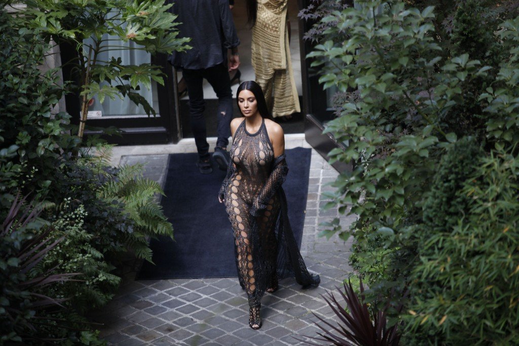 Kim Kardashian Sexy 8