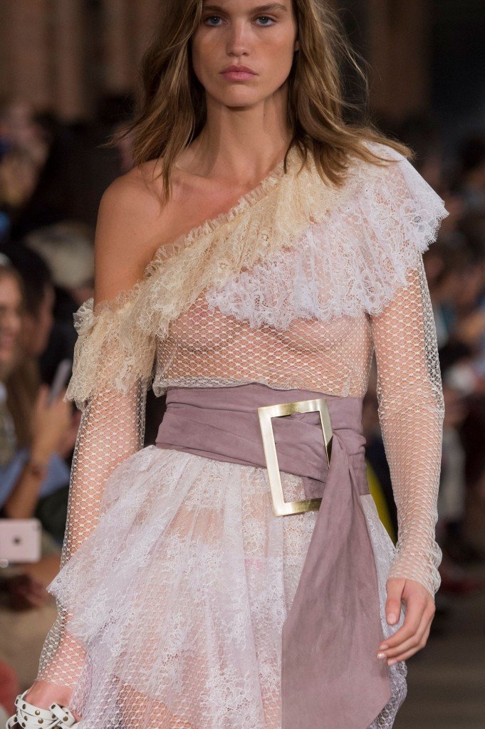 Luna Bijl See Through 5