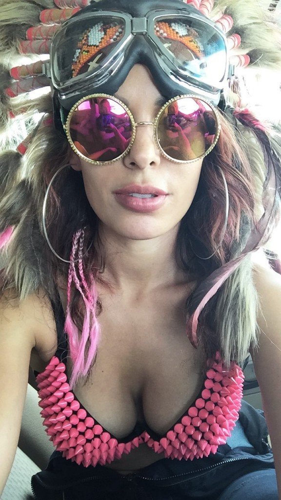 Escote de Nadine Velazquez