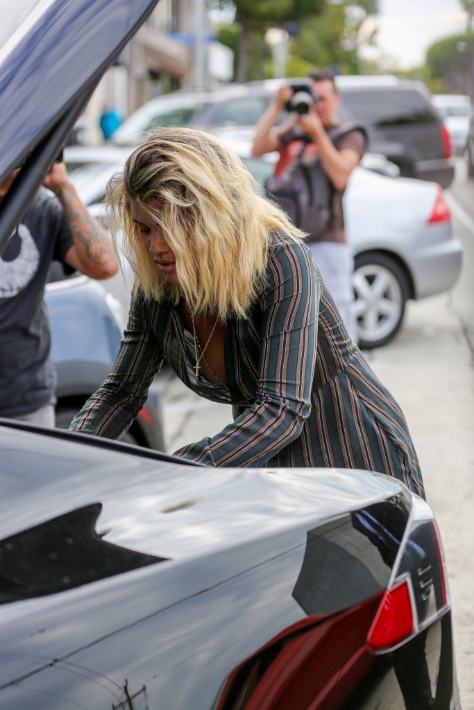 Sofia Richie Braless 14
