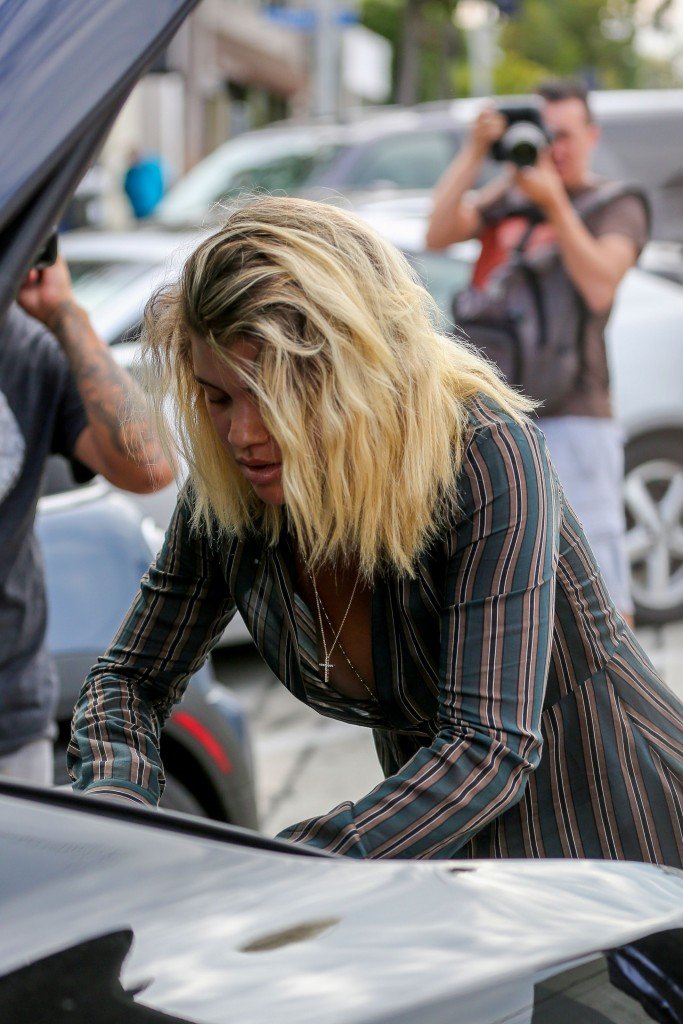 Sofia Richie Braless 15