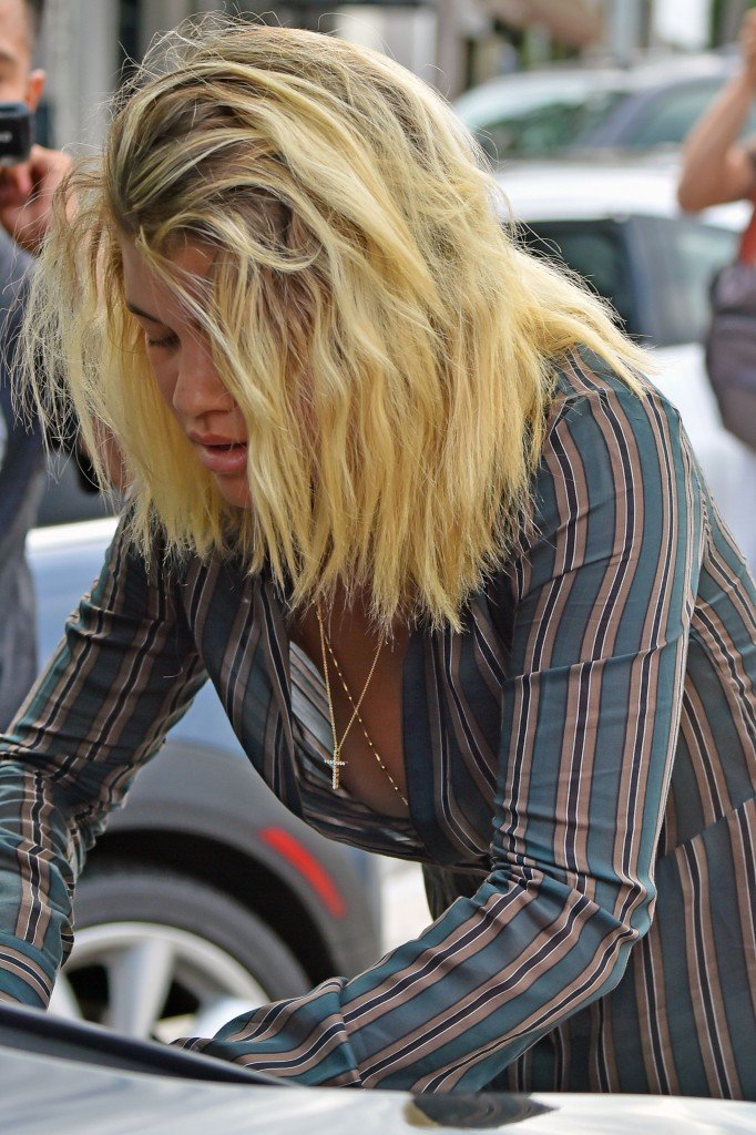 Sofia Richie Braless 22