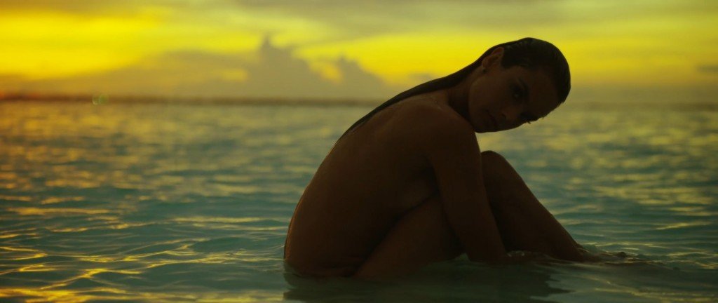 Alessandra Ambrosio Sexy & Topless 11 thefappening.so
