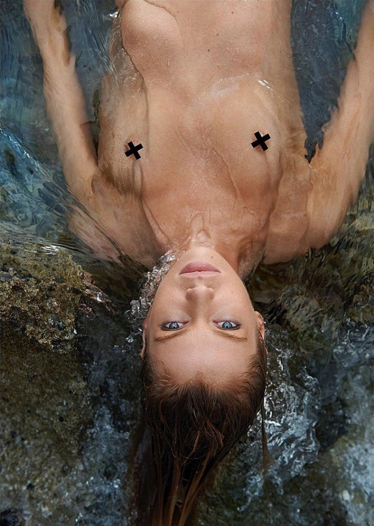 Stella Maxwell Topless
