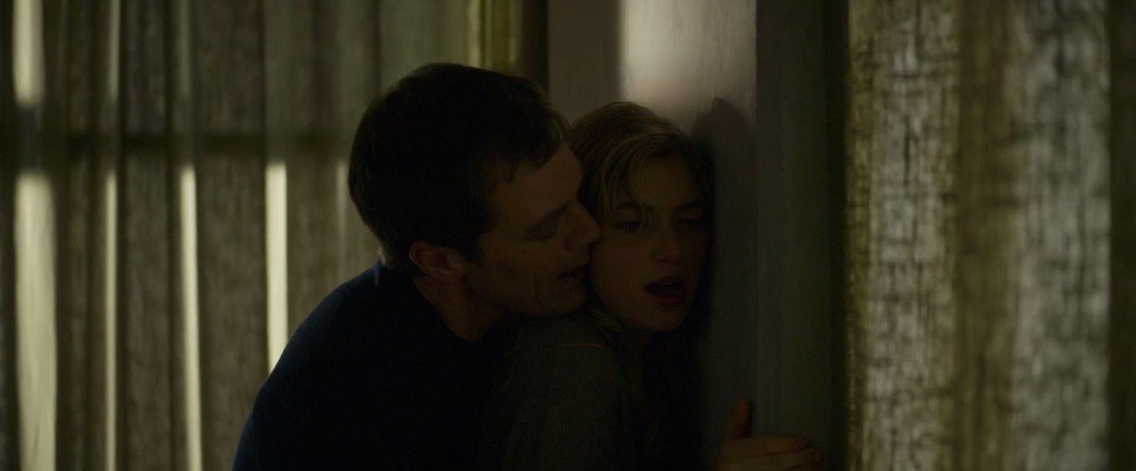Imogen Poots Nude 33